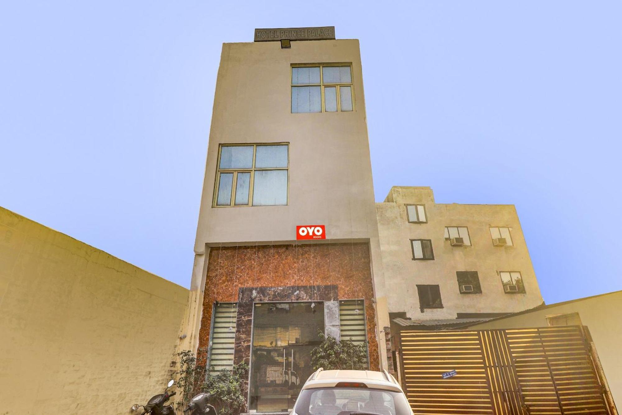 Hotel O Prince Home Stay Near Ambience Mall New Delhi Ngoại thất bức ảnh
