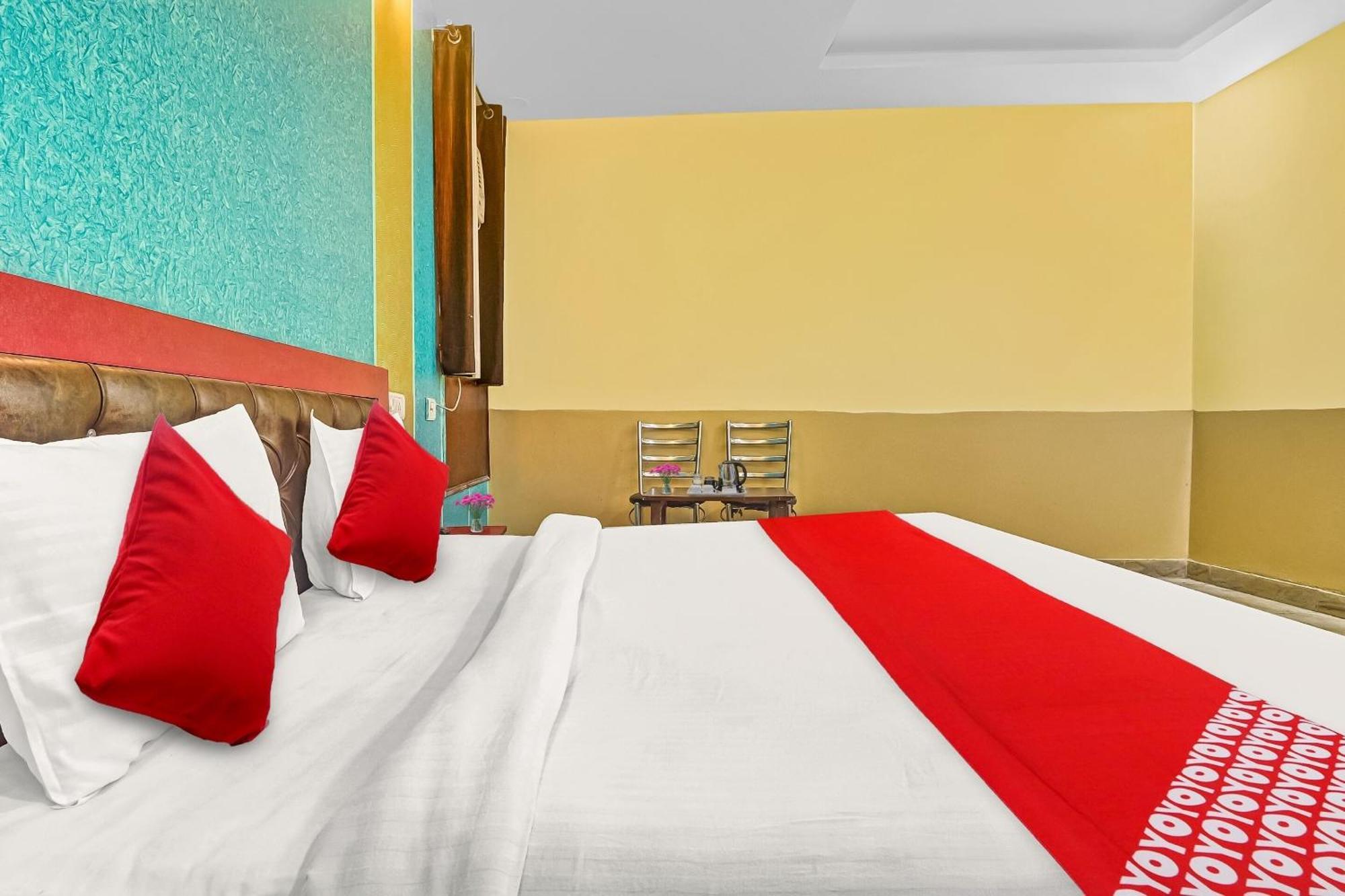 Hotel O Prince Home Stay Near Ambience Mall New Delhi Ngoại thất bức ảnh