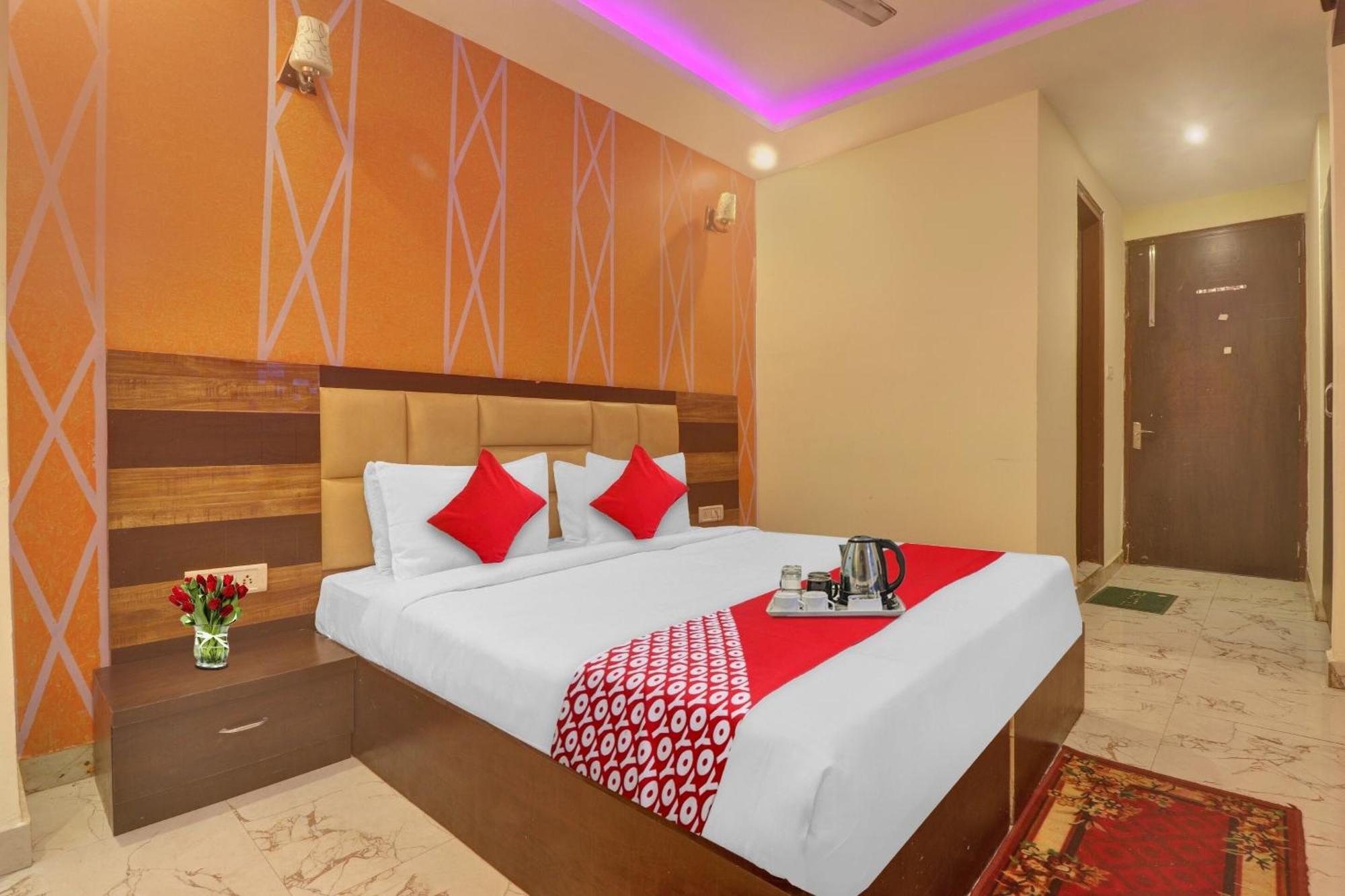 Hotel O Prince Home Stay Near Ambience Mall New Delhi Ngoại thất bức ảnh